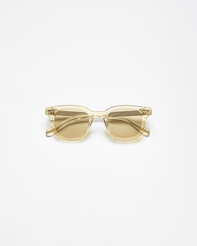 02 Light Yellow