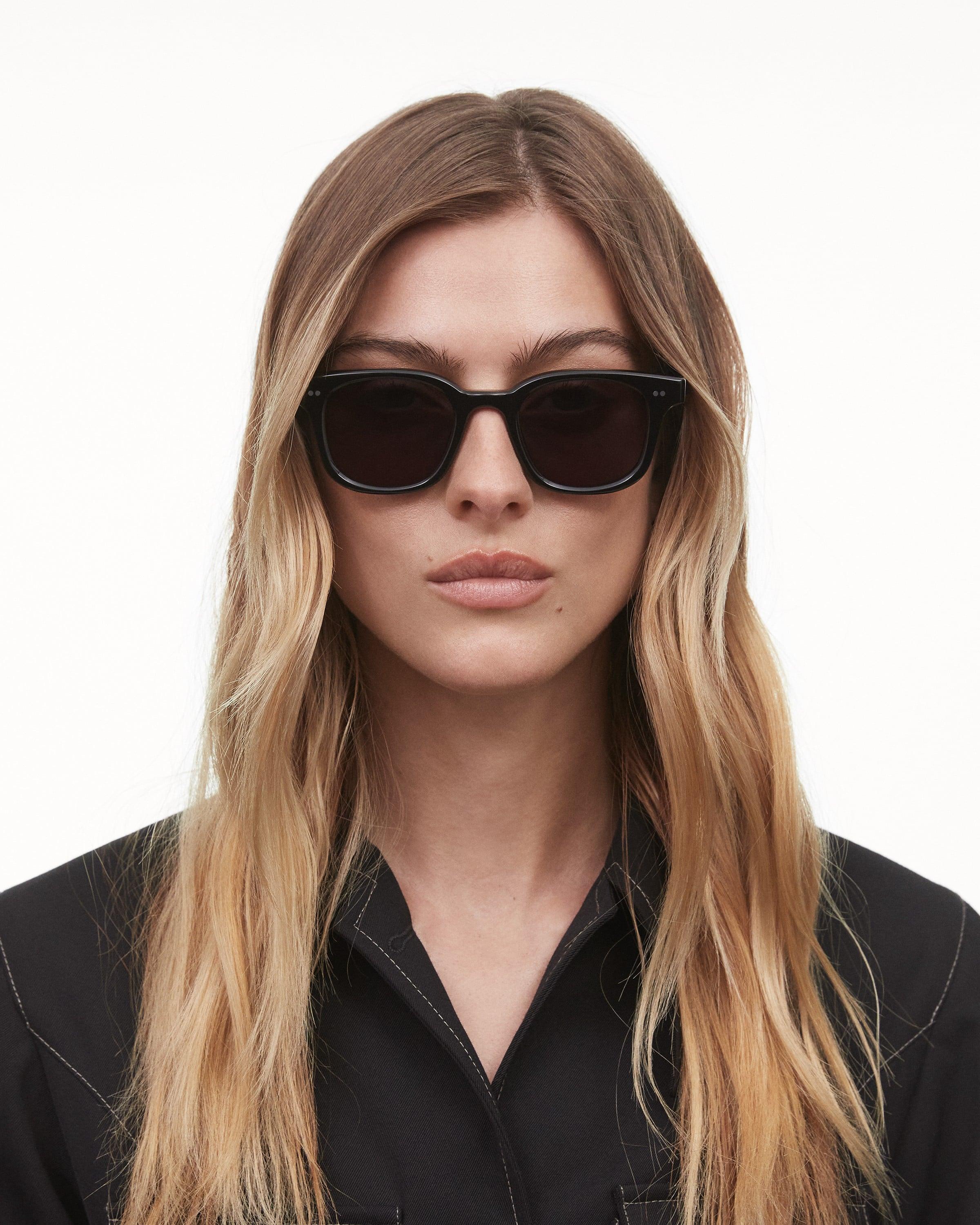 02 Black Sunglasses - CHIMI