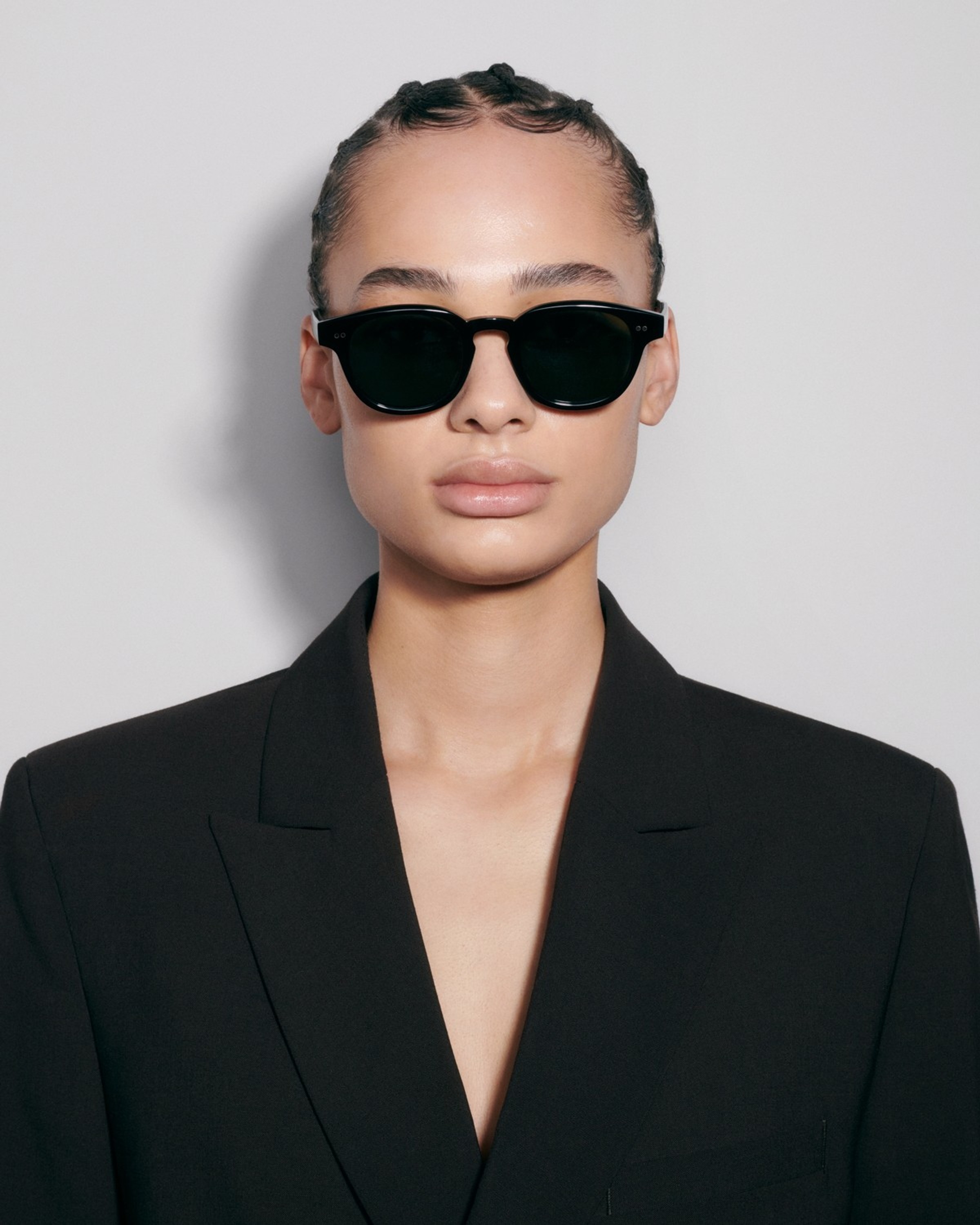 01 Black (2022) Sunglasses – CHIMI