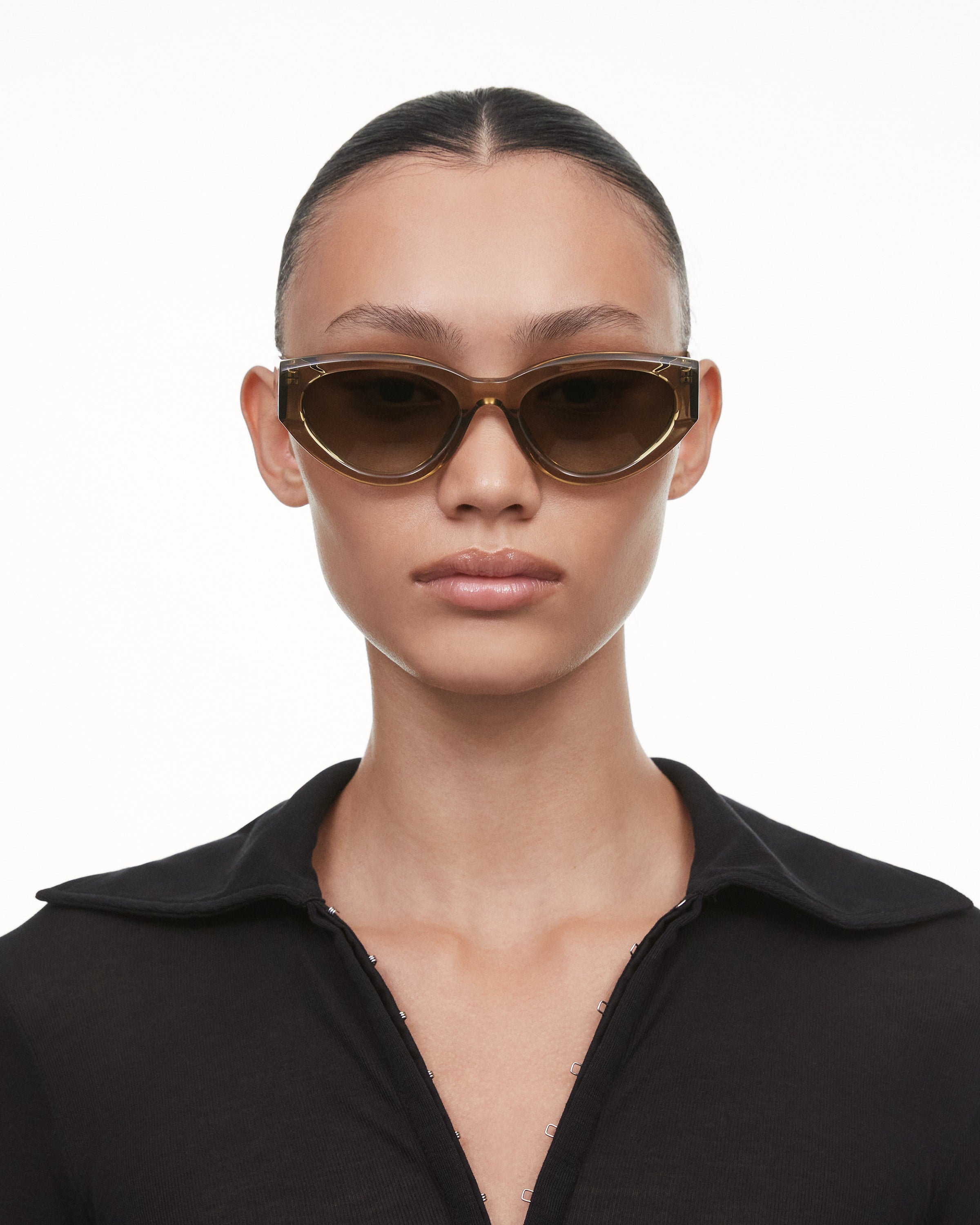 CHIMI 06 Core Sunglasses in Black Chimi 06 sunglasses - Tortoise – Vincent Park main image 3