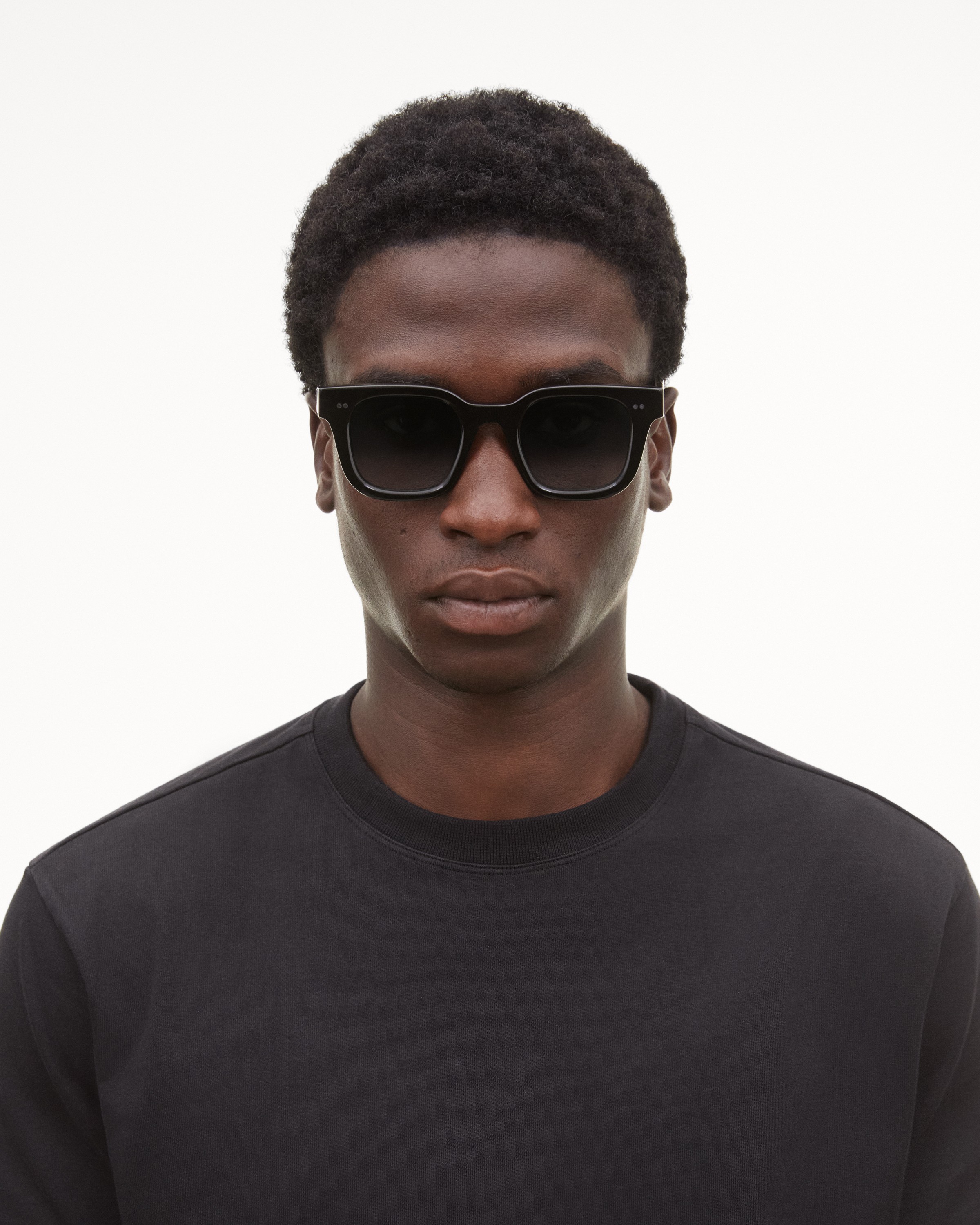 Chimi 08 Gradient Black Sunglasses 54/22 NWB Chimi | Mühlrad | Black & Gradient Lens sunglasses | Shade Files main image 4