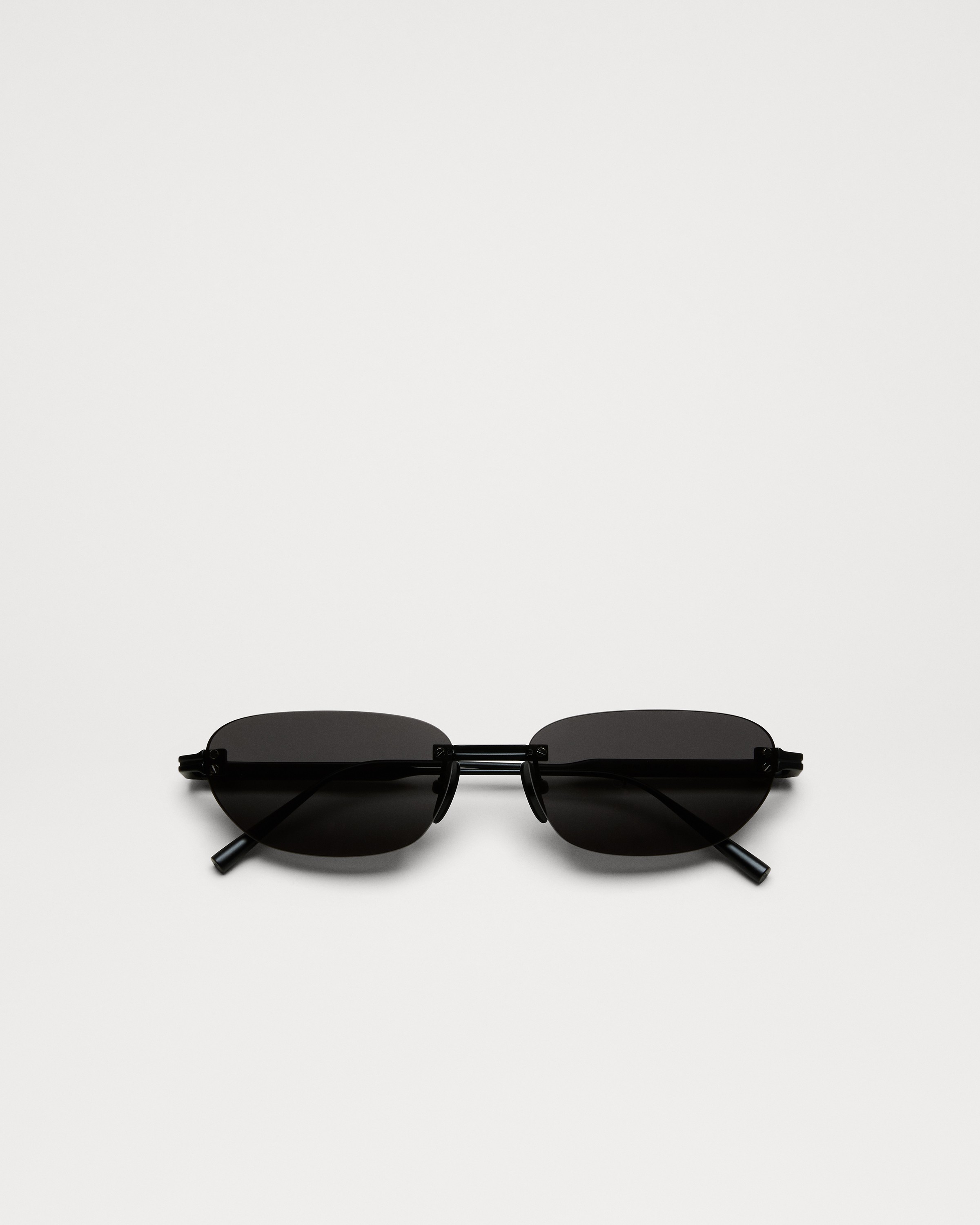 CHIMI RIMLESS OVAL BLACK