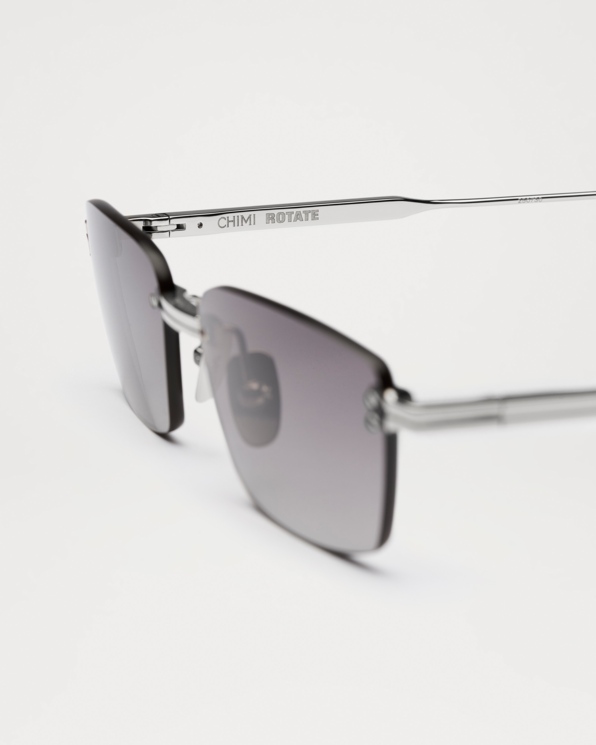Rotate Rimless Cubic