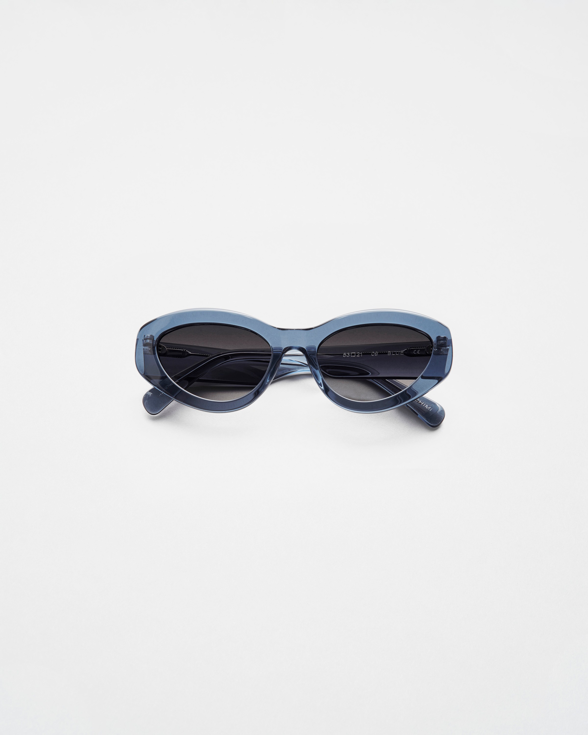 低価格で大人気の 09 CHIMI – Sunglasses (2022) Blue スカート