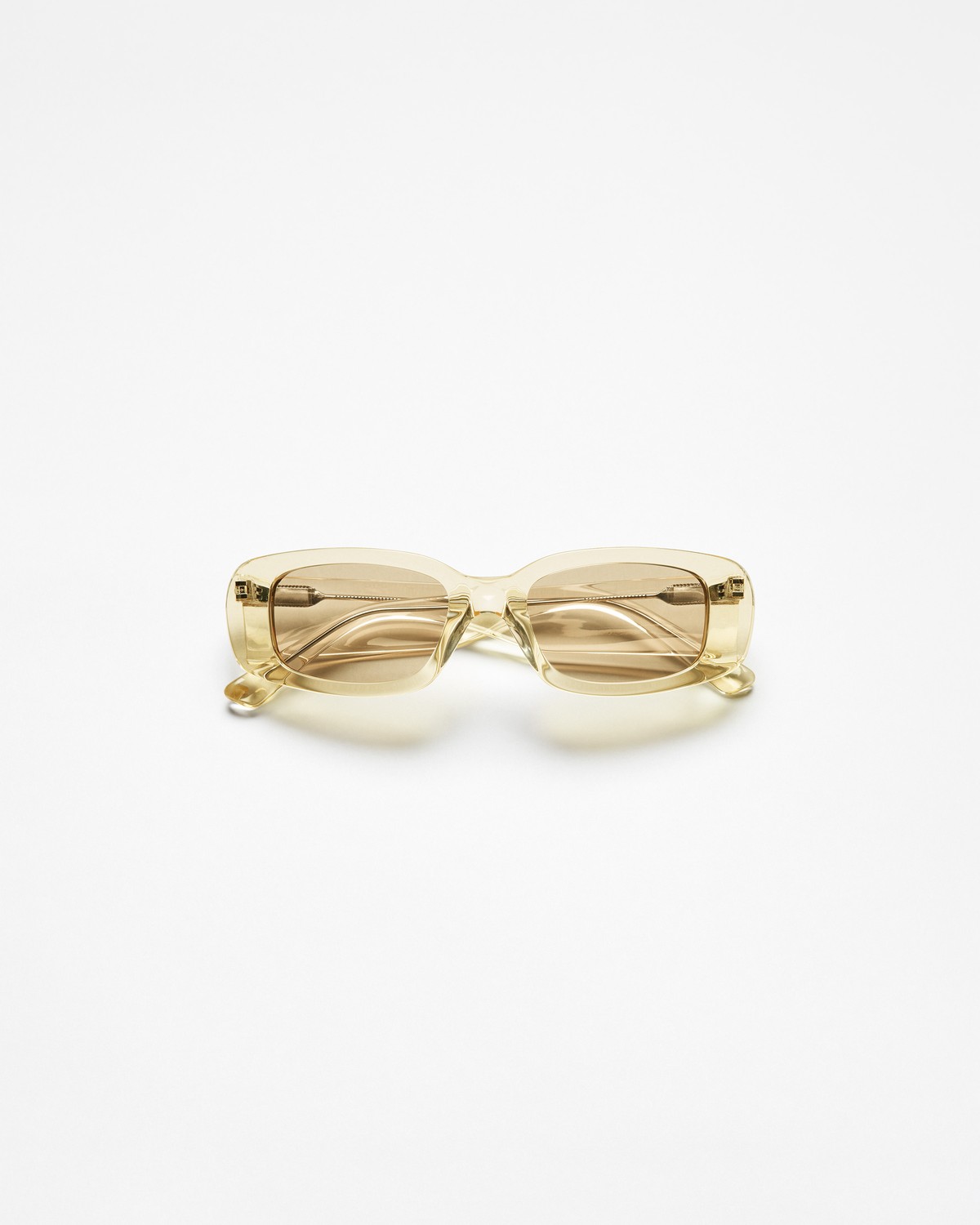 Chimi 10 Light Yellow (2022) In Yellow